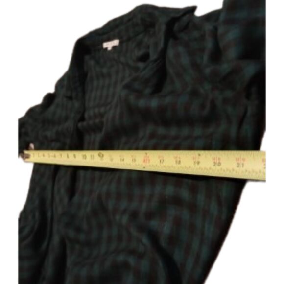 Willow & Clay Women's Size Medium Green & Black Flannel Open Front Shirt - Picture 3 of 7